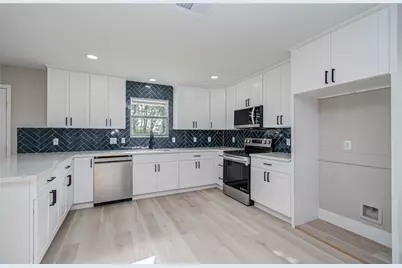 11003 Mossy Hollow Lane, Houston, TX 77075 - Photo 18