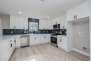 11003 Mossy Hollow Ln, Houston, TX 77075 - Photo 18