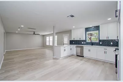 11003 Mossy Hollow Lane, Houston, TX 77075 - Photo 16