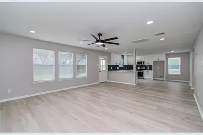 11003 Mossy Hollow Lane, Houston, TX 77075 - Photo 14