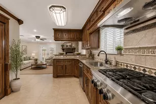 11419 Kirkhollow Dr, Houston, TX 77089 - Photo 10