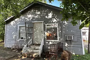 412 S San Jacinto St, Conroe, TX 77301 - Photo 6