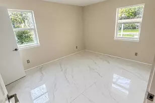 513 W Texas St, Brazoria, TX 77422 - Photo 4