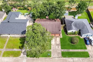 1223 River Rock Dr, Missouri City, TX 77489 - Photo 2