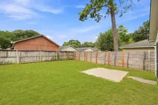 11723 Greenmesa Dr, Houston, TX 77044 - Photo 26