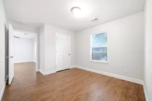 11723 Greenmesa Dr, Houston, TX 77044 - Photo 12