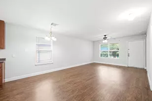 11723 Greenmesa Dr, Houston, TX 77044 - Photo 14