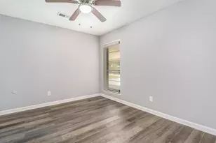 3008 Columbia St, Baytown, TX 77521 - Photo 18