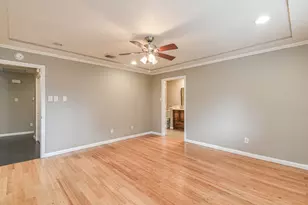 8806 Lakeside Forest Dr, Houston, TX 77088 - Photo 10