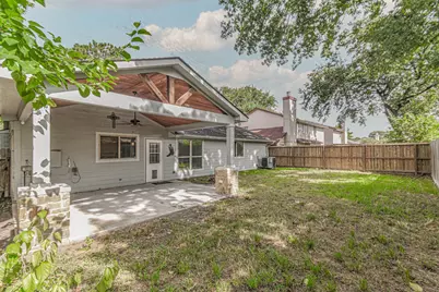 8806 Lakeside Forest Drive, Houston, TX 77088 - Photo 22