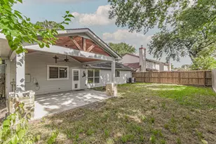 8806 Lakeside Forest Dr, Houston, TX 77088 - Photo 22