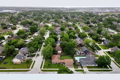 2319 Halbert, Pearland, TX 77581 - Photo 32