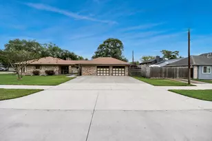 2319 Halbert, Pearland, TX 77581 - Photo 30