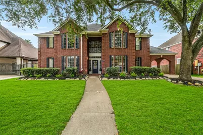 2403 N Lake Front Drive, League City, TX 77573 - Photo 1