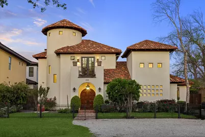 838 Ashland Street, Houston, TX 77007 - Photo 1