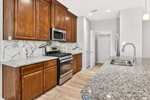 2214 Cuarzo Dr, Corpus Christi, TX 78414 - Photo 2