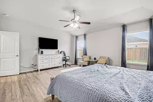 8126 Carillon Way, Rosharon, TX 77583 - Photo 16