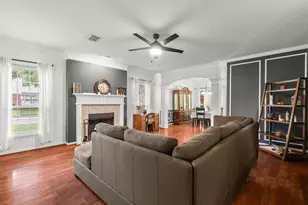 12003 Helene Ct, Pinehurst, TX 77362 - Photo 6