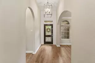 4614 Golden Pond Ct, Sugar Land, TX 77479 - Photo 6