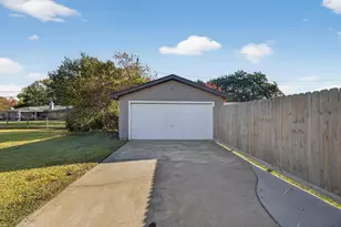 316 Linda, Bridge City, TX 77611 - Photo 20