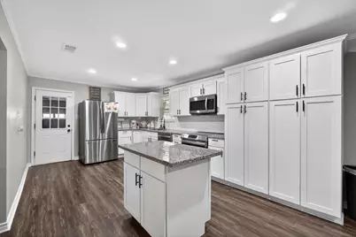 316 Linda, Bridge City, TX 77611 - Photo 10