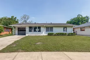4034 Woodfin St, Houston, TX 77025 - Photo 2