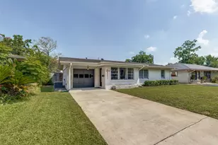 4034 Woodfin St, Houston, TX 77025 - Photo 4
