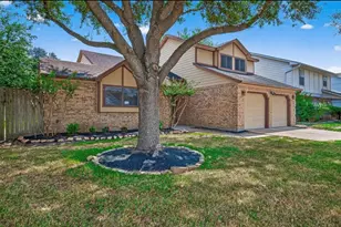 15415 Swan Creek Dr, Houston, TX 77095 - Photo 2