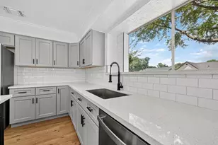 15415 Swan Creek Dr, Houston, TX 77095 - Photo 18