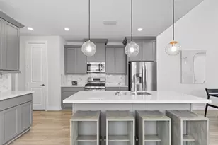 21810 Fitzroy Mnr Ln, Cypress, TX 77433 - Photo 8