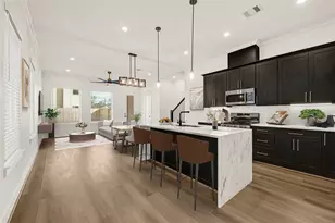 7944 Dyer St, Houston, TX 77088 - Photo 2