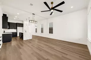 7944 Dyer St, Houston, TX 77088 - Photo 20