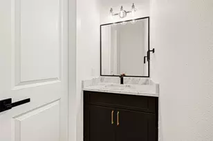 7944 Dyer St, Houston, TX 77088 - Photo 46