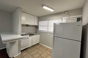 8807 Timberside Dr, Houston, TX 77025 - Photo 4