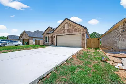 1105 Lyle W Avenue, Cleveland, TX 77327 - Photo 4