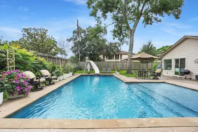 5643 Terwilliger Way, Houston, TX 77056 - Photo 1