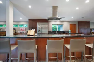 5643 Terwilliger Way, Houston, TX 77056 - Photo 12