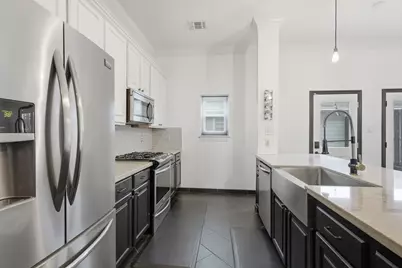 9419 Stonehouse Lane, Houston, TX 77025 - Photo 2