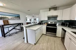 22810 Fresca St, Galveston, TX 77554 - Photo 4