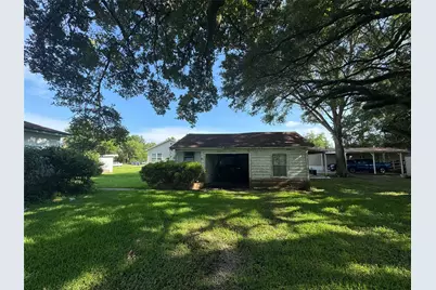 416 Baker Circle, Ames, TX 77575 - Photo 4