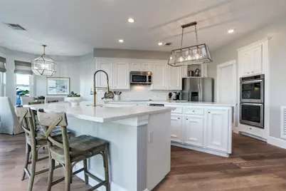 1834 Tiki Drive, Tiki Island, TX 77554 - Photo 12