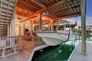 1834 Tiki Dr, Tiki Island, TX 77554 - Photo 36