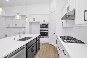 256 Sky Top Dr, Montgomery, TX 77316 - Photo 12