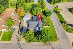 308 S Masonic St, Bellville, TX 77418 - Photo 34