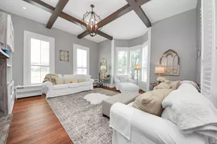 308 S Masonic St, Bellville, TX 77418 - Photo 6