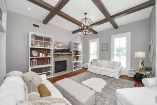 308 S Masonic St, Bellville, TX 77418 - Photo 8