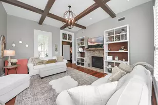 308 S Masonic St, Bellville, TX 77418 - Photo 6
