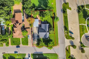 308 S Masonic St, Bellville, TX 77418 - Photo 34