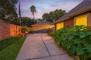 2025 Sandy Coast Cir, League City, TX 77573 - Photo 34