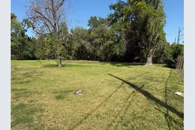 5427 Manton Street, Houston, TX 77028 - Photo 1